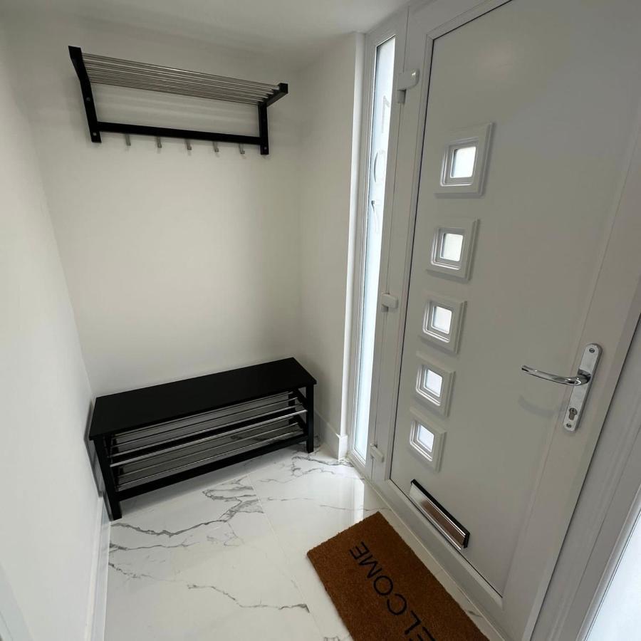 Vakantiehuis Entire In For Family, Friends And Contractors Nottingham