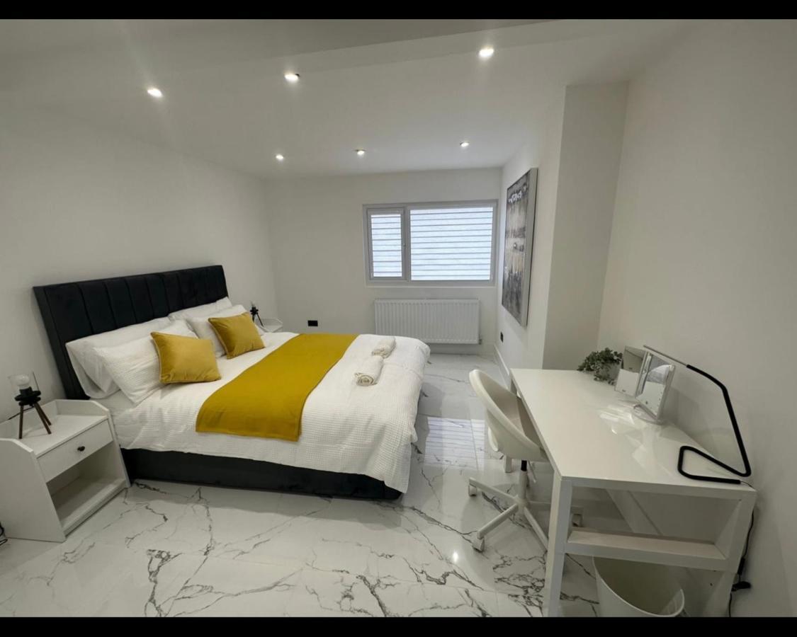 Entire In For Family, Friends And Contractors Vakantiehuis Nottingham